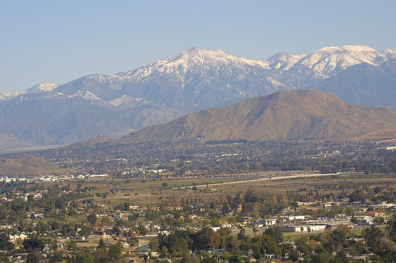 Riverside and Mount Rubidoux, photographed in 2008